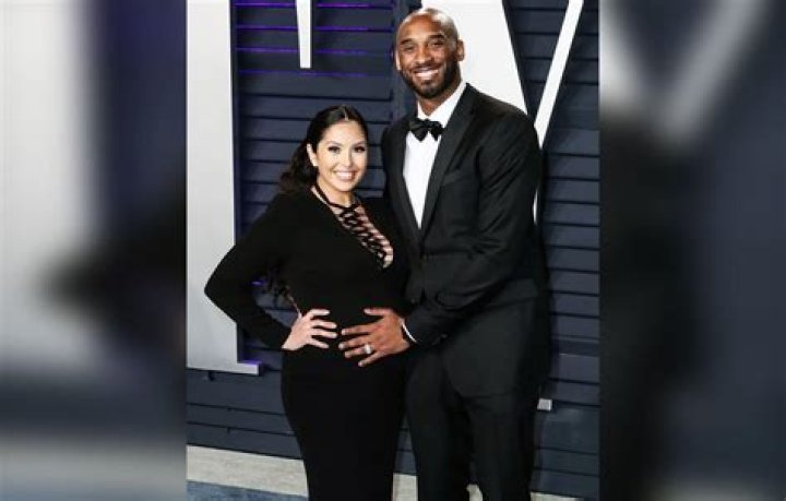 Vanessa Bryant honors late husband Kobe on what would be their 19th