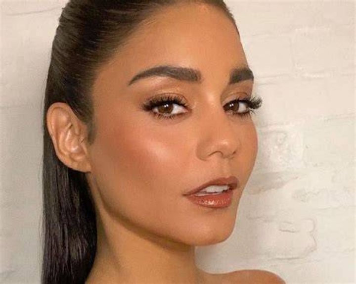 Vanessa Hudgens nude photo leak, police investigate Photo 1 CBS News