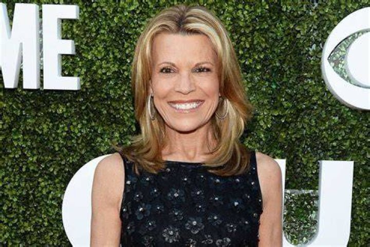 Vanna White Bio, Net Worth, Height, Facts Dead or Alive?