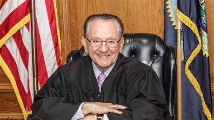 (Video) Widow Shocks Judge Frank Caprio & Gives Us All the Feels