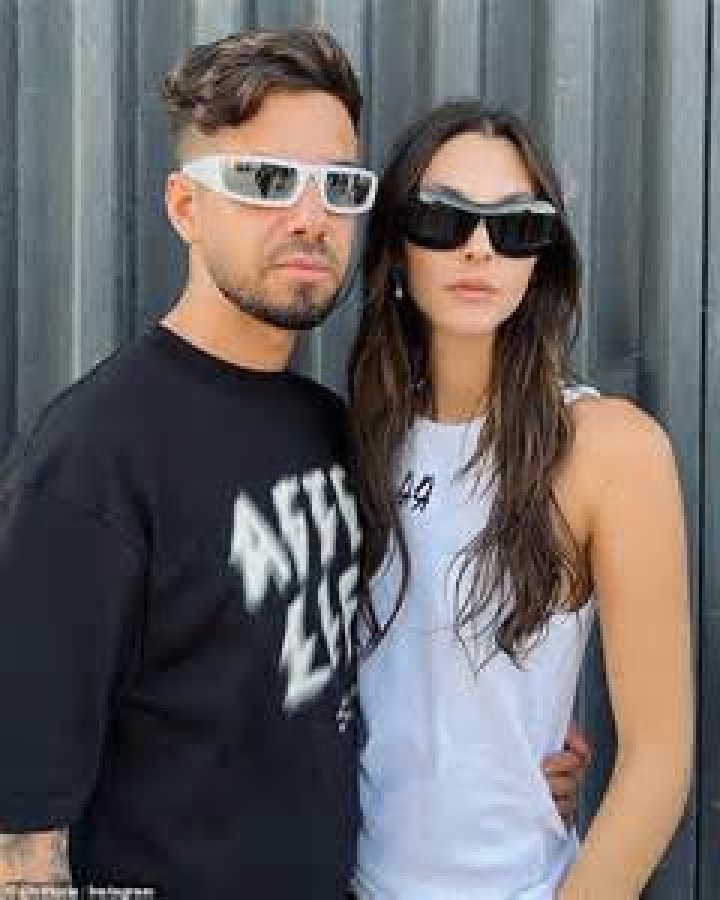 vittoria ceretti with husband (matteo milleri) Фотосессия, Наряды