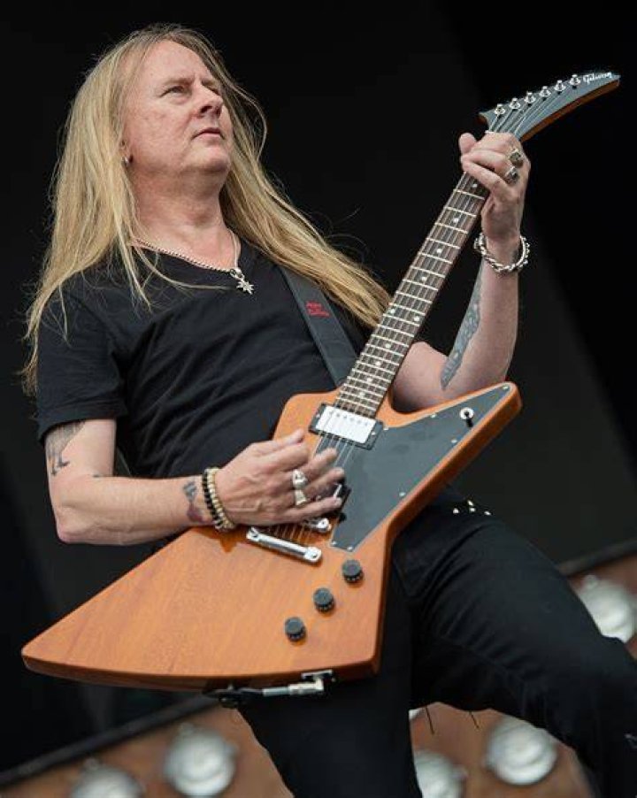 Watch Jerry Cantrell On "Icons," Streaming Now On Gibson TV Side