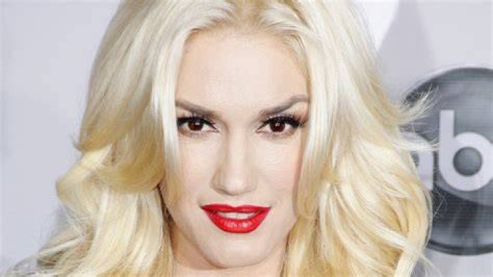 What Does Gwen Stefani Really Look Like Underneath Her Makeup?