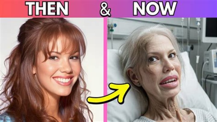 What happened to Nikki Cox? Where is she today? Biography