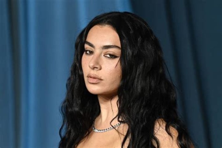 What is Charlie XCX Ethnicity? The British Pop Star is Actually Indian