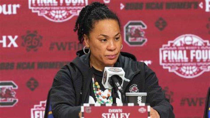 Who is Dawn Staley's Husband? Is Dawn Staley Married to Lisa Boyer?
