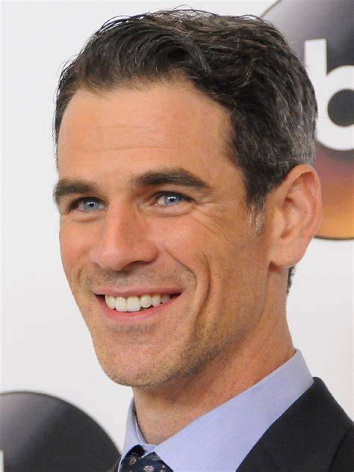 Who Is Eddie Cahill&rsquo;s Wife Nikki Uberti?