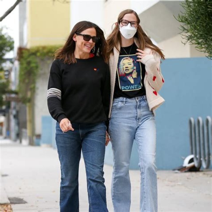 Who is Violet Affleck? Here is all the information you need about