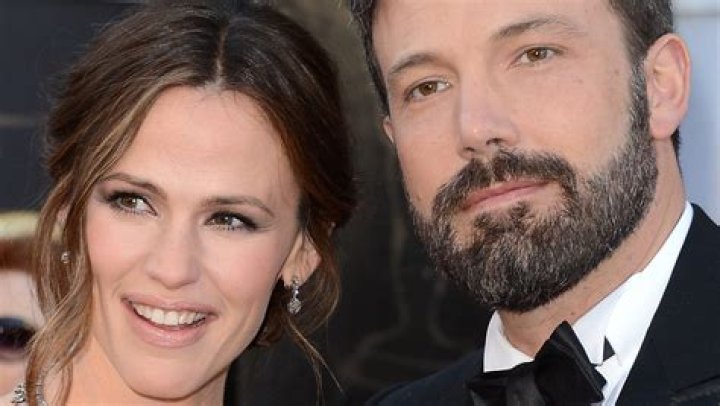 Why Ben Affleck And Jennifer Garner Still Lived Together After They