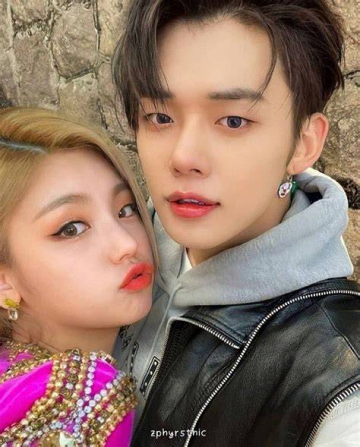 yeonjun and yeji as married couple YouTube