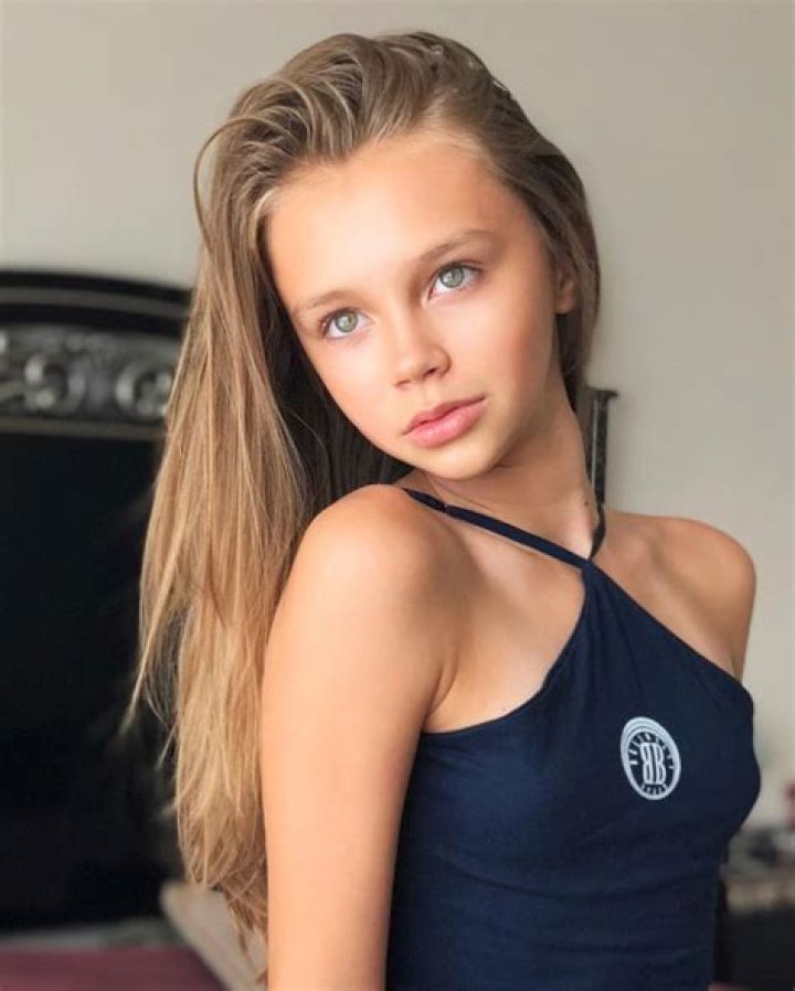 Young Video Models Anghelina (Ag07) NoNude ModeLs