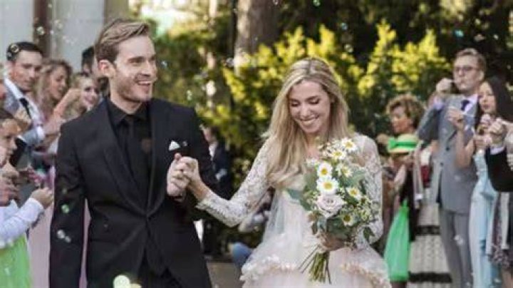 YouTuber PewDiePie and wife Marzia Kjelberg are expecting their first