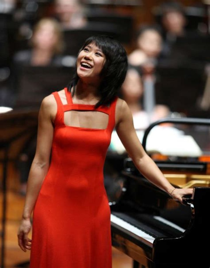 Yuja Wang comes out as a couple Slippedisc