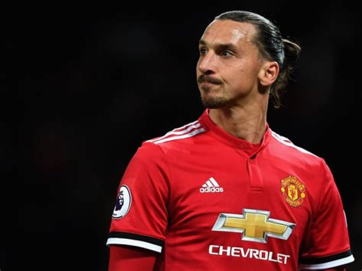 Zlatan Ibrahimovic once again compares himself to a lion after