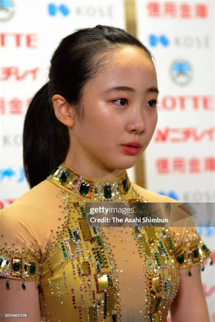 ニュース写真 Miyu Honda speaks to media reporters after... 望 結, 本田望結, 女子フィギュア
